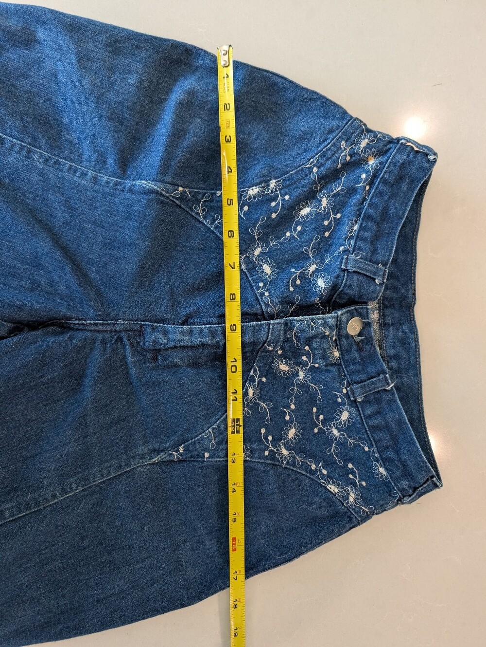 Vintage Ami High Rise Tapered Embroidered Jeans - Picture 6 of 9